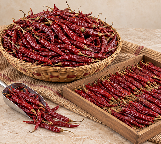 Red Chilli (Kunri) powder and chilli pods